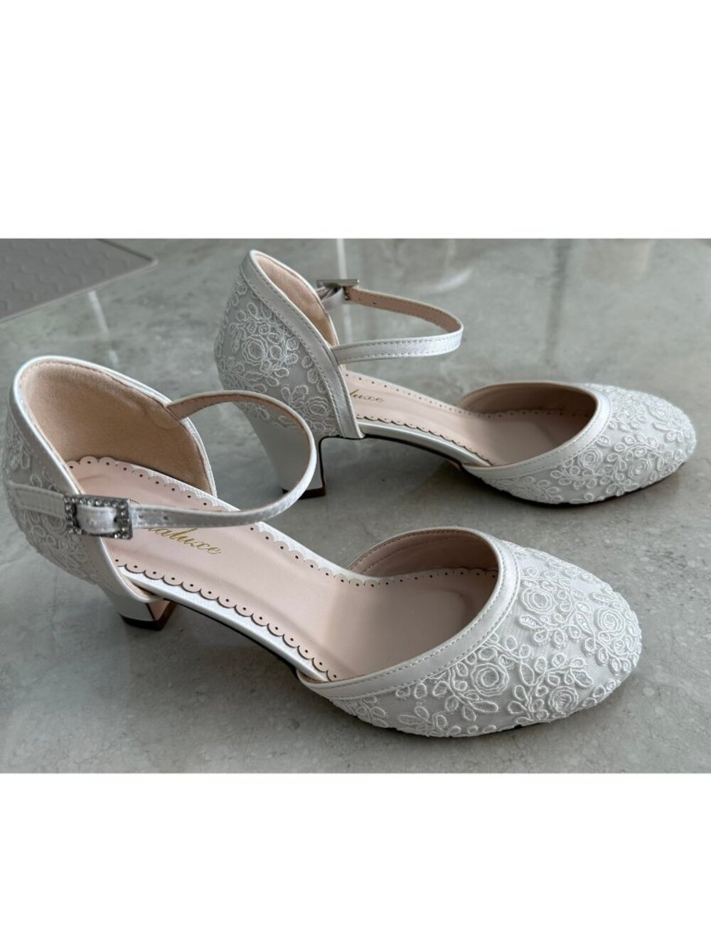 Bridaluxe Ivory Lace Ankle Strap Closed Toe Mid Heel Bride Heels 6.5 NEW! White